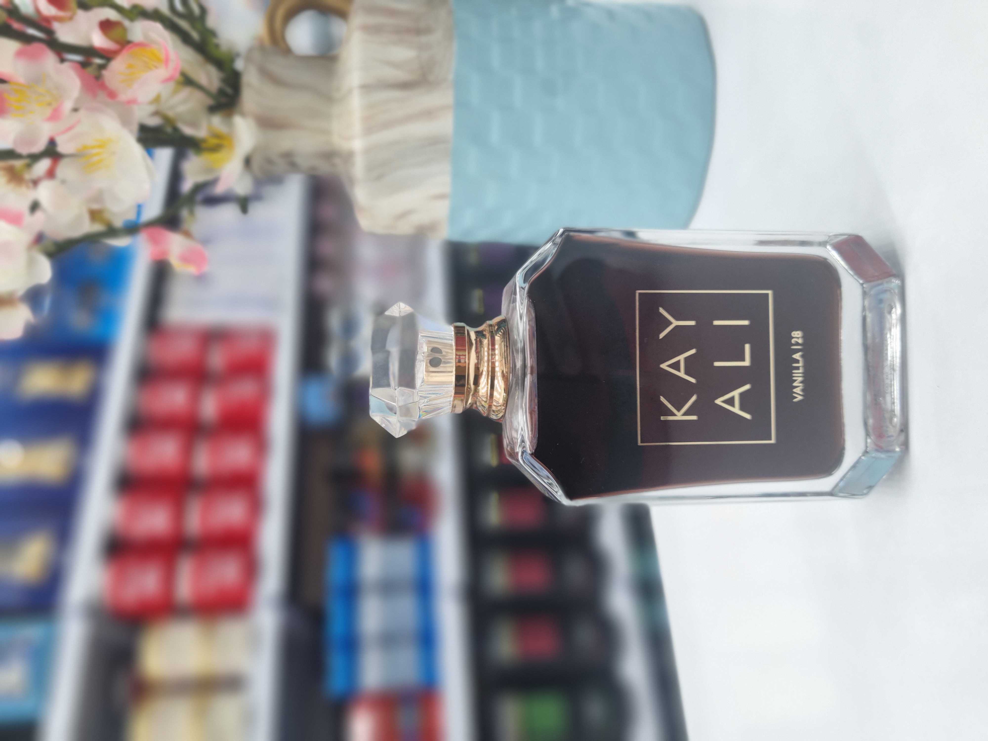 عطر کایالی وانیل | 28 مستر کوالیتی